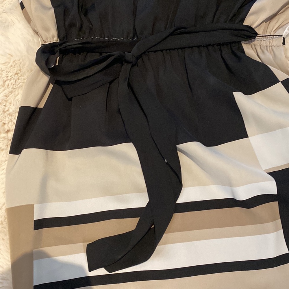 Dress / Brand: DKNY - Picture 5 of 6
